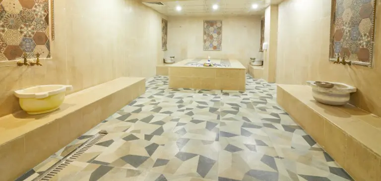 Spa &amp; Sauna Center (6/11)